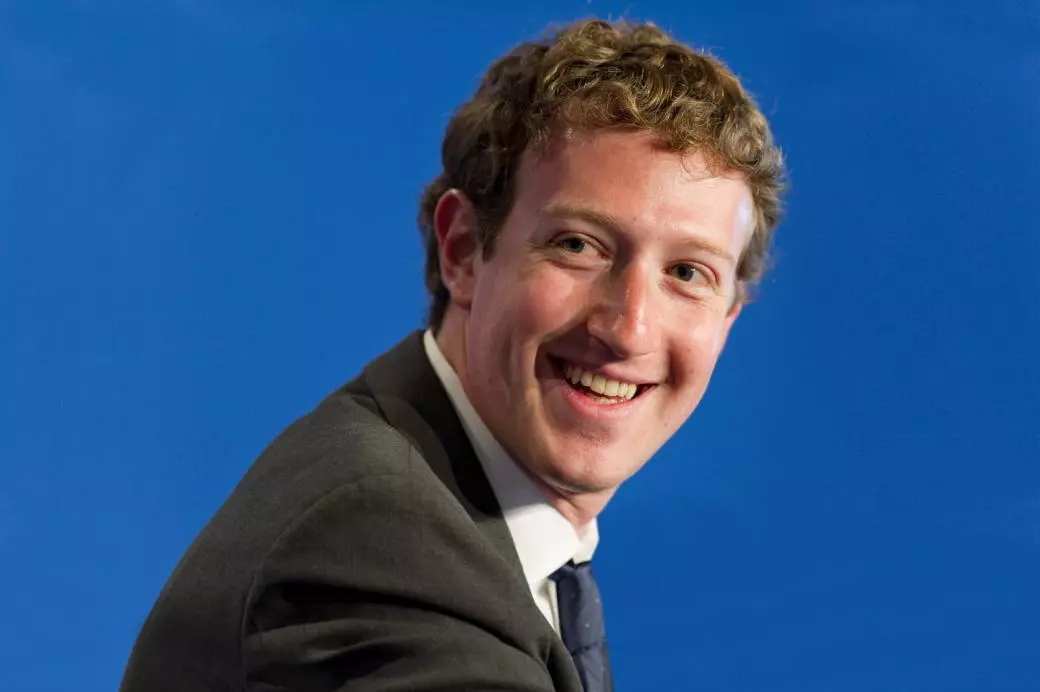 Mark Zuckerberg owns real estate worth more than $200 million