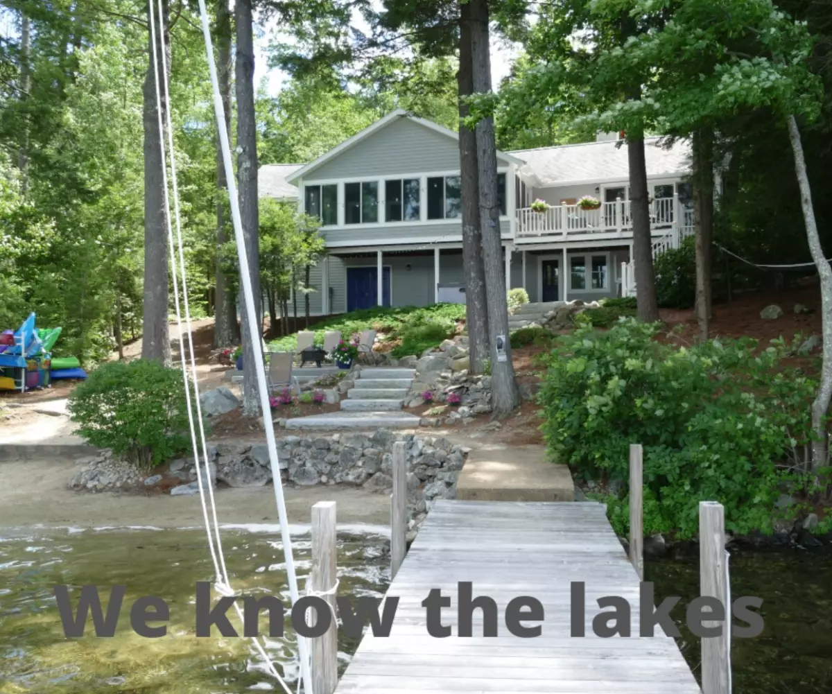 Lake - waterfront - lakefront homes for sale - NH Waukewan home