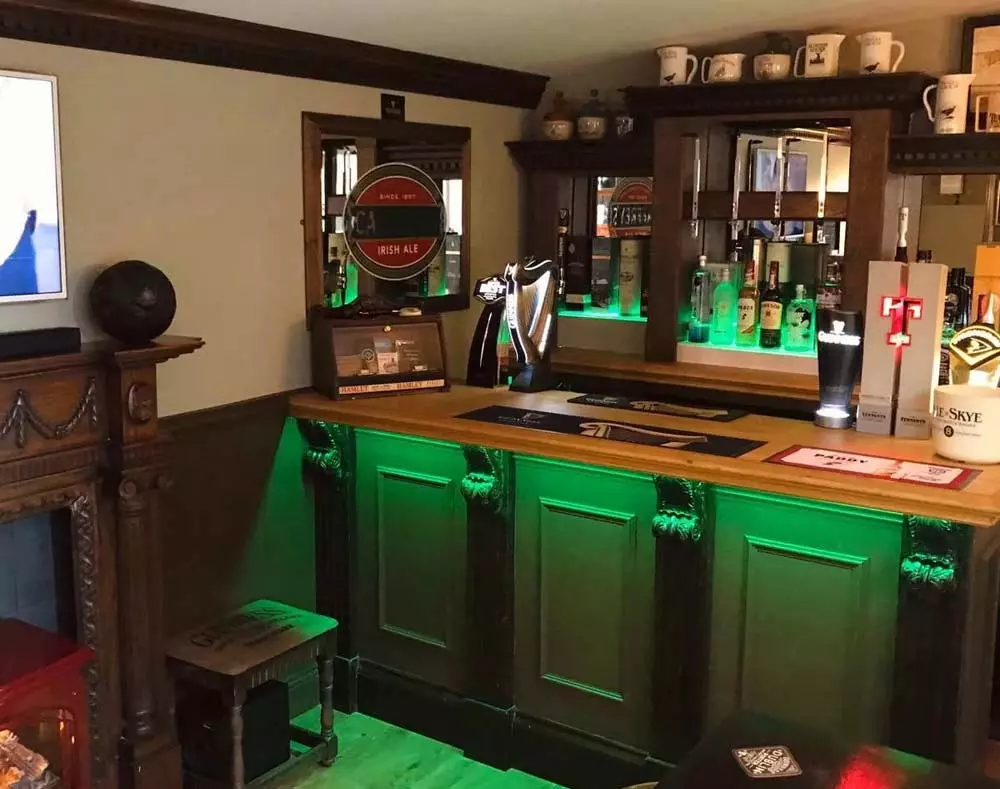 summerhouse-irish-pub-bar