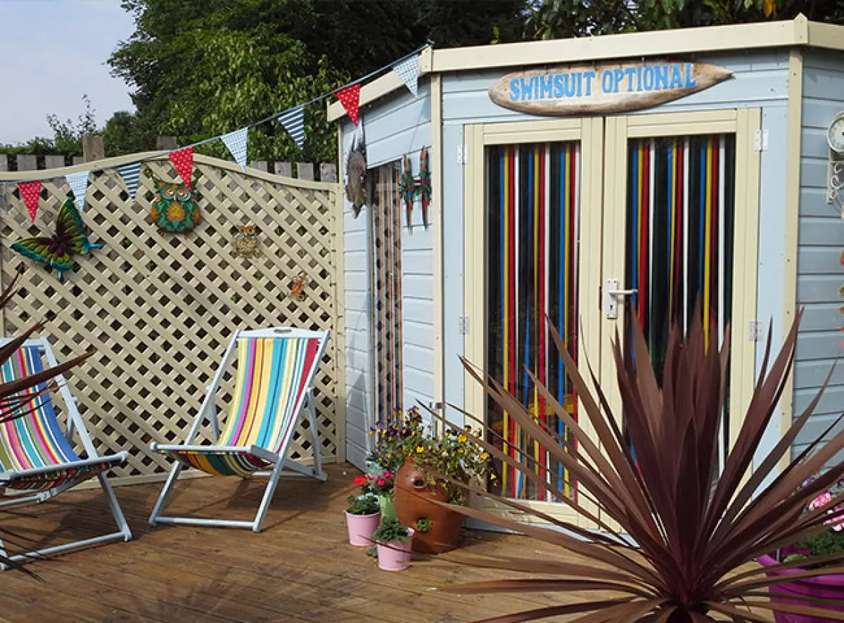 beach hut summerhouse