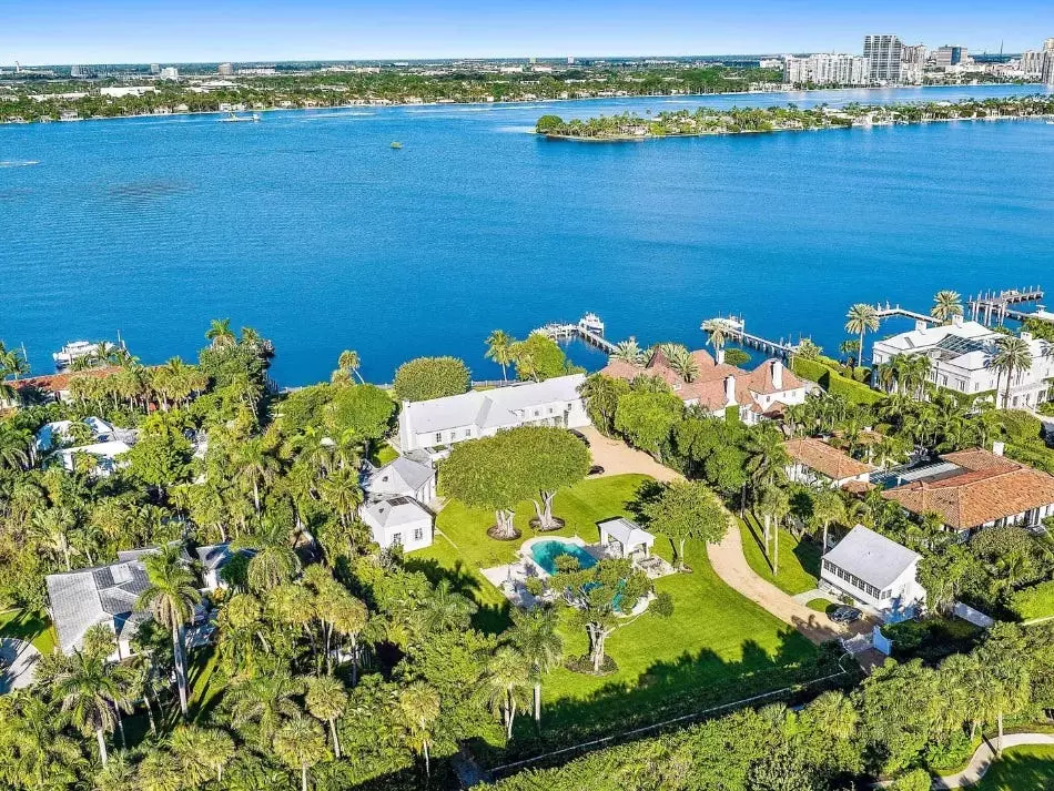 Lakefront Home Owned by Steve Wynn