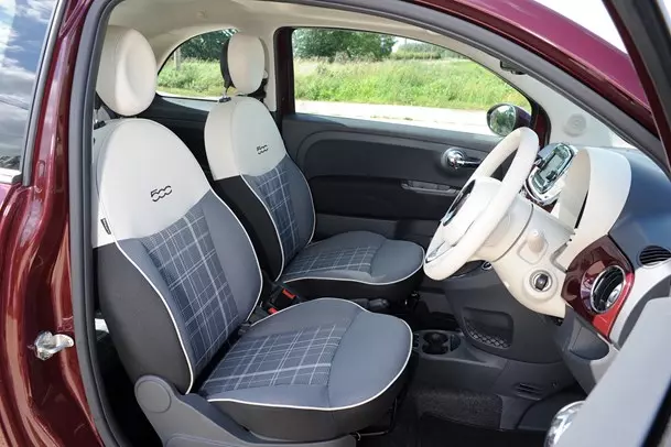 Fiat 500 front seats 2020