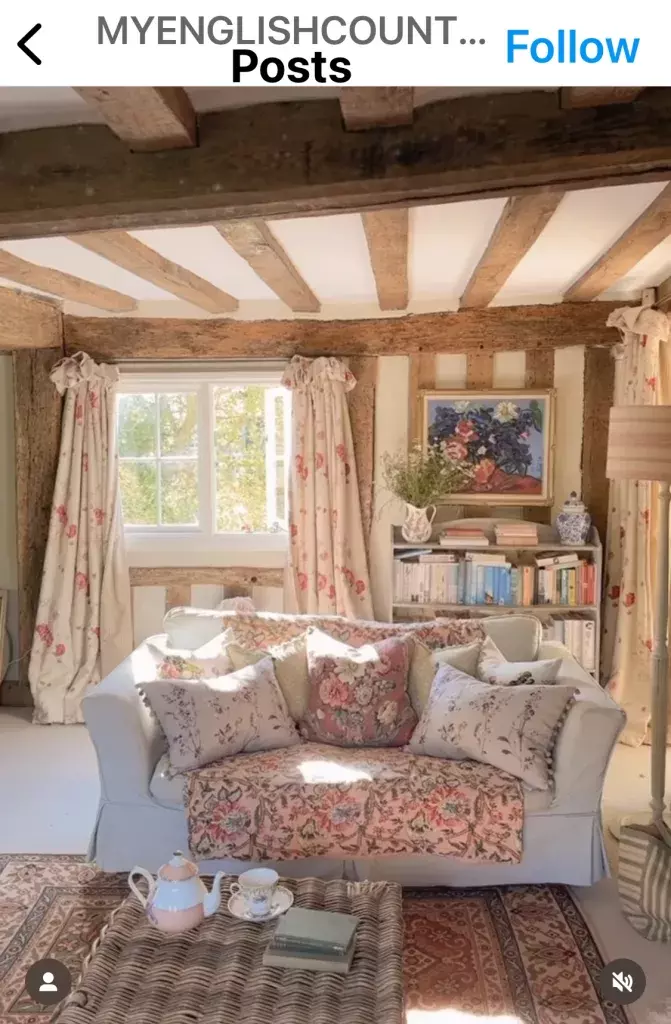 The Holiday English Cottage living room florals Cameron Diaz Kate Winslet