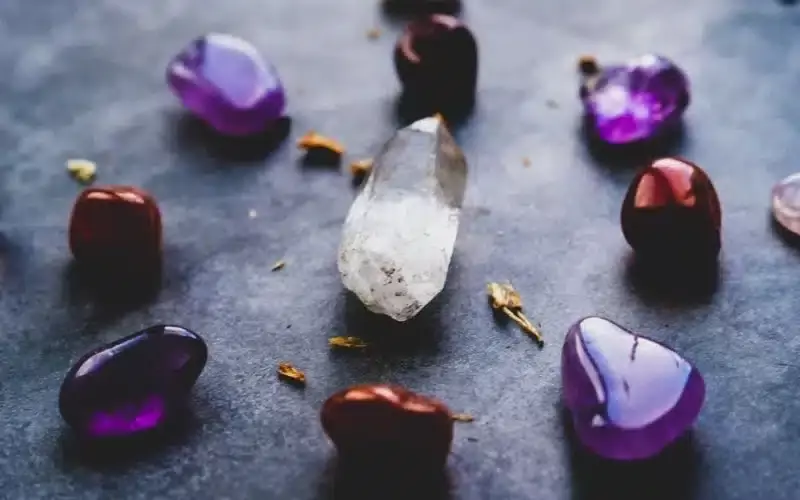 How to choose the right feng shui crystals