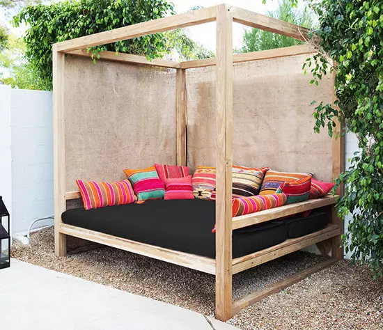 Outdoor Bed