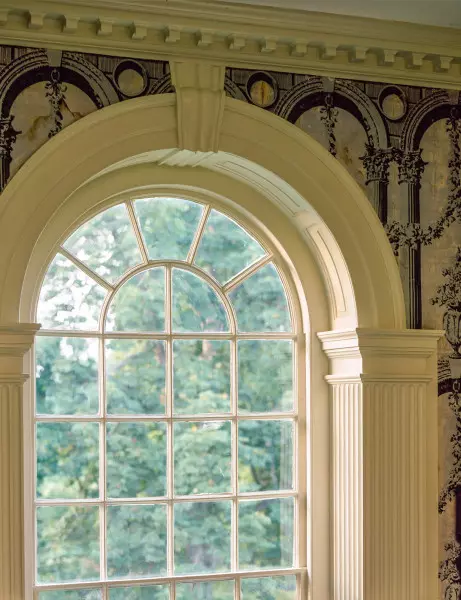 Pilasters, a keystone-design arch, and dentil moulding grace Hamilton House, a Georgian mansion built ca. 1785 in South Berwick, Maine.