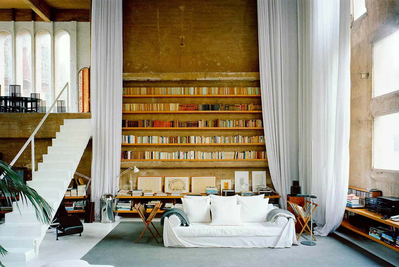 Inside Ricardo Bofill’s Fortress and Muse Cement Factory