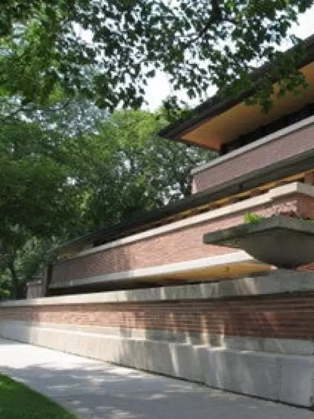   Frank Lloyd Wright's Prairie Style Home - A Timeless Architectural Trend