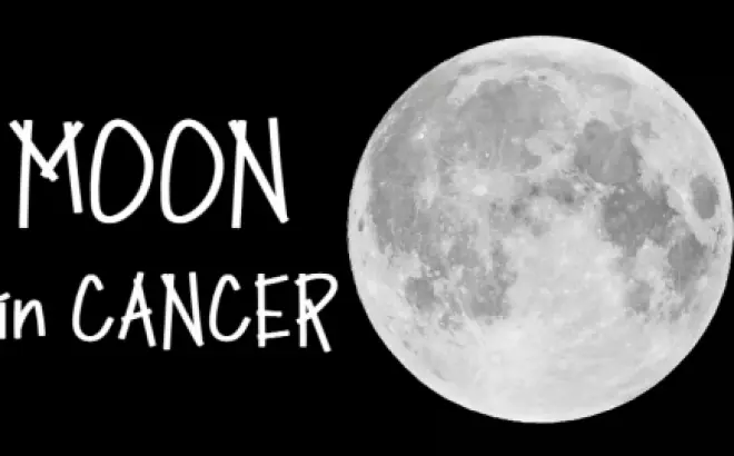 Navigating Emotions: Your Guide to the Cancer Moon Horoscope